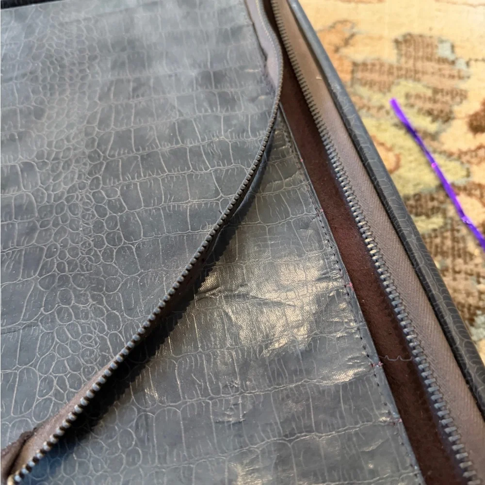 Black Croc-Embossed Flatware case
